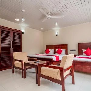 Hotel Janora Hills